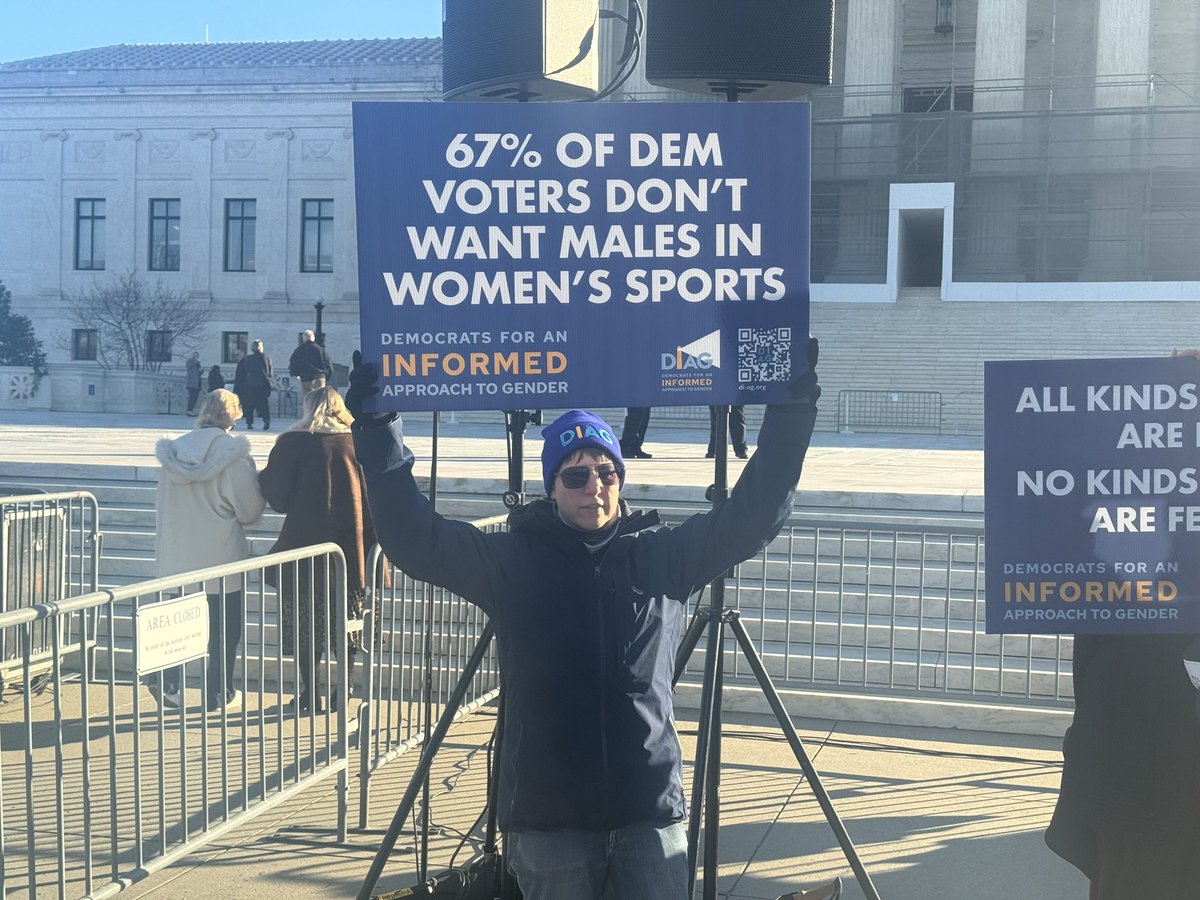 wesyang's tweet image. “67 percent of Democrats don’t want males in women’s sports.” @DIAGdemocrats