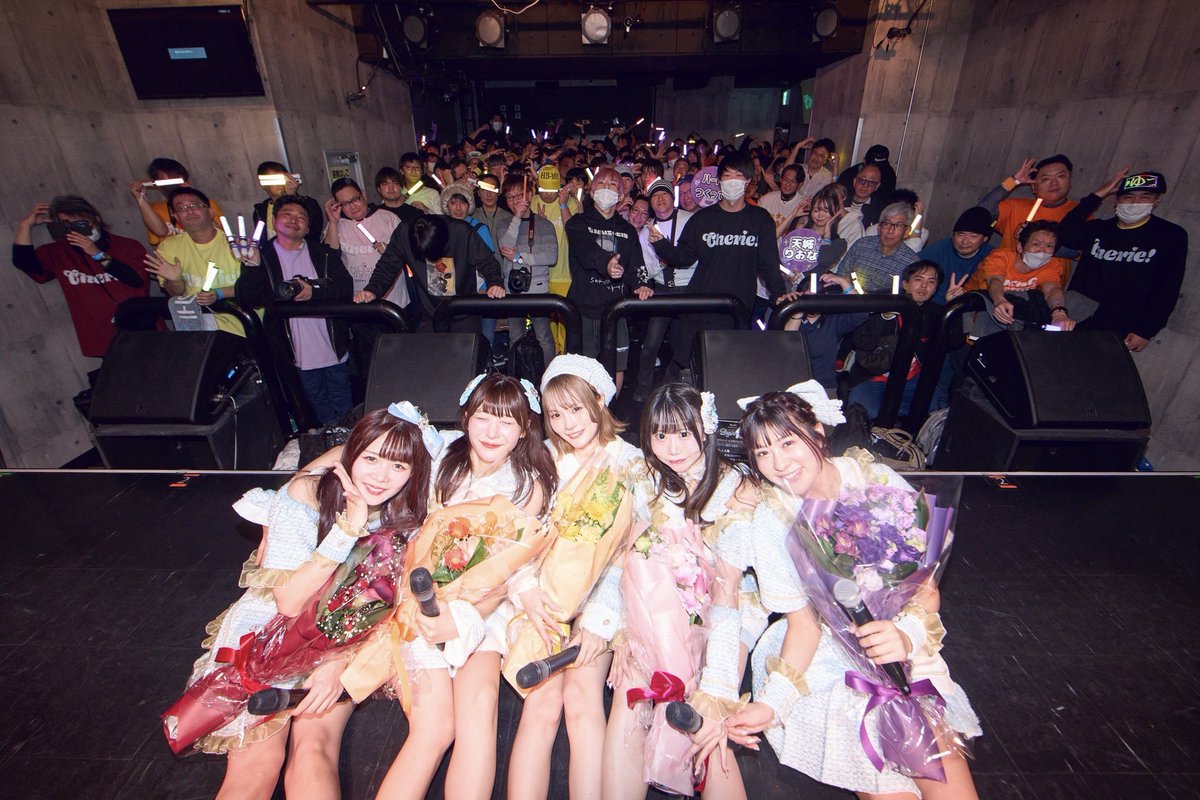 _llylv's tweet photo. Cherie! Debut ONEMAN LIVE「Beginning」

#めるを崇める https://t.co/6PKXVv0m7J