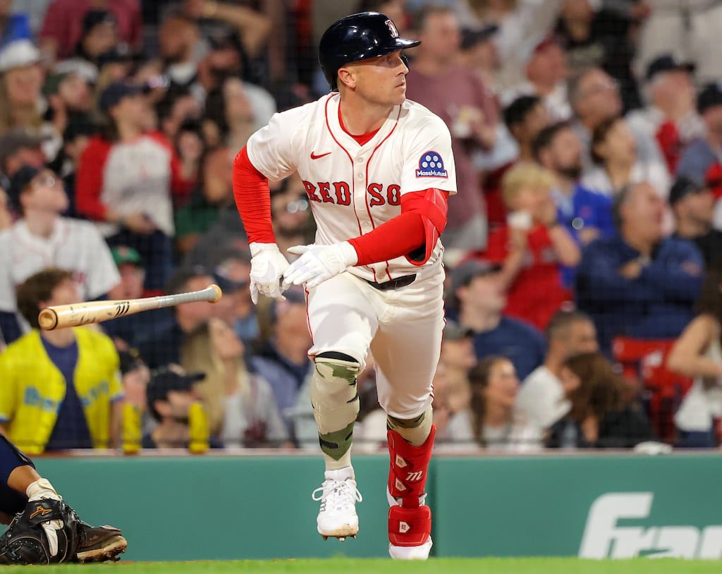 BostonStrong_34's tweet image. “Alex Bregman was prepared to accept 5 years and $165 million from the Red Sox until the team balked at the no-trade clause and insisted on deferred payments that reduced the present-day value of the contract.”

- @BostonGlobe