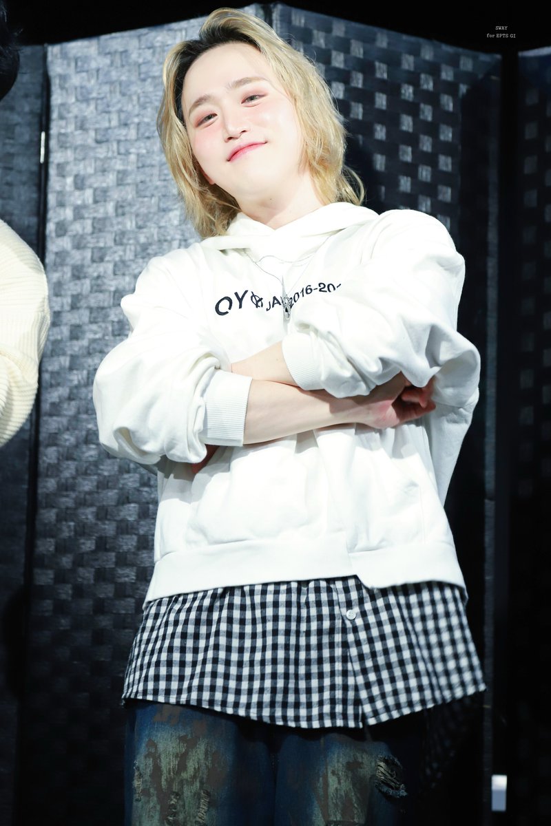 SWAY_GI's tweet image. （🪐）260112 1부 포토타임

@EPTS_official 

 #EPTS #EPICTRAVELS #에픽트레버스 #GI #지아이 #ジアイ #김효기 #じあい #PLUSWINHALL大阪