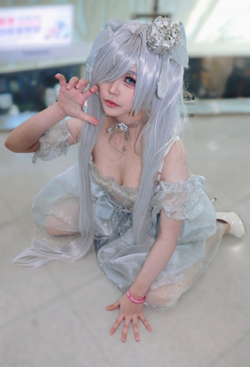 유번 <a href="/YB_owo/">유번</a>
신데렐라 (유리공주)
<승리의 여신 : 니케>
부산 코믹월드

#유번 #코스프레 #Cosplay
#부산코믹월드 #부코