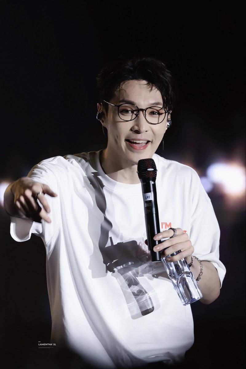 260101  Chromosome Universe New Year
Countdown Show  
 
엘리야 새해 복 많이 받으세용 ~😊 1탄 

#layzhang #LAY #레이 #YIXING #chromosomeuniversenewyearcountdownshow2025