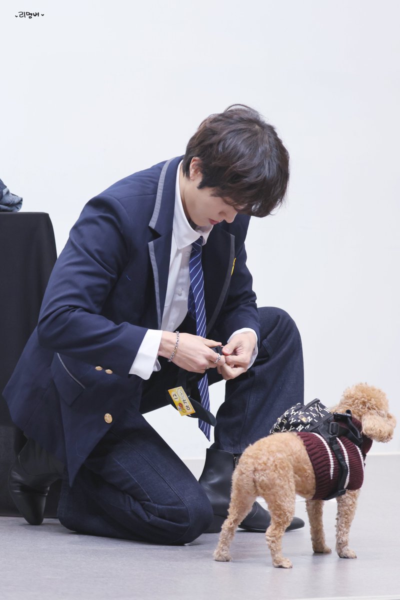 260109 프롬 5차 팬싸      

등교준비 🎒   

#이성열 #LEESUNGYEOL #Asteroid #성열 #sungyeol