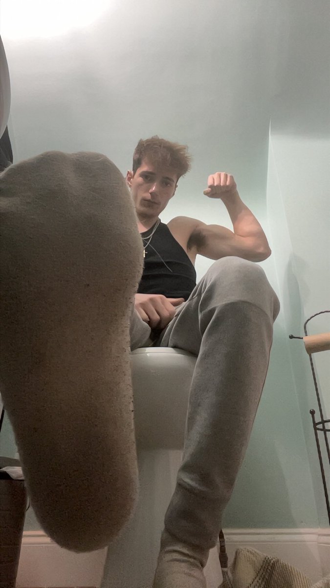 CashMasterRodd's tweet image. Can’t see you f@gs down there 😈😈 Get to $ENDING. #CashMaster #Findom

@diamond__here @topalphamales @RT4MastersWorld @BetaBitch87 @Toeypromo @iamsadbutitsk