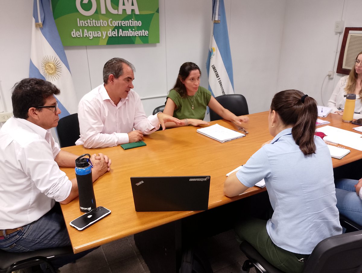 🌱 Nos reunimos con representantes de  Forestal Bosques del Plata S.A.
📋 Se evaluaron proyectos y procedimientos de impacto ambiental correspondientes.
👥 Participaron el administrador general, ing. agrón Sebastián Perborell, equipos técnicos y consultoras ambientales.