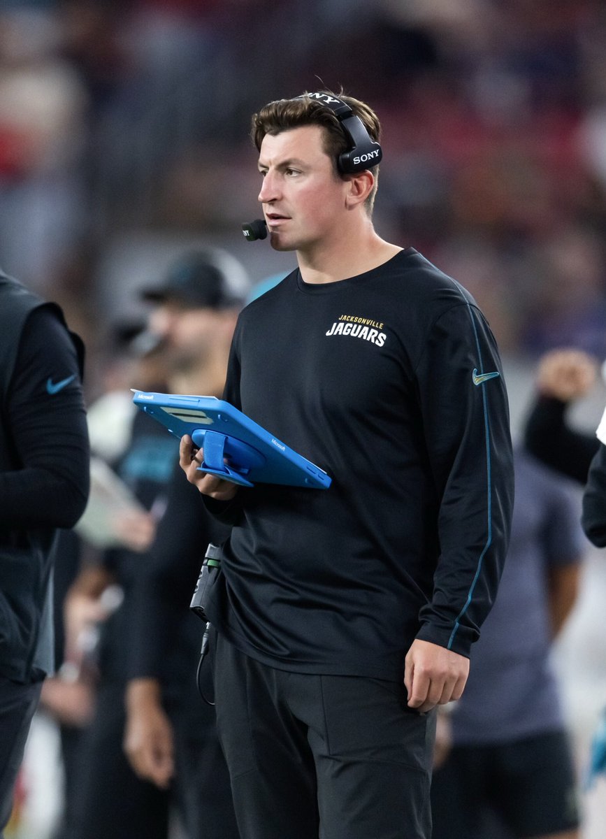 SleeperBrowns's tweet image. "Interviewing Grant was like interviewing a guy who could build a car from scratch for a job at a car wash."

Vikings HC Kevin O'Connell on Jaguars OC (and former Vikings offensive assistant coach) Grant Udinski.

Udinski is interviewing with CLE this week.

#DawgPound