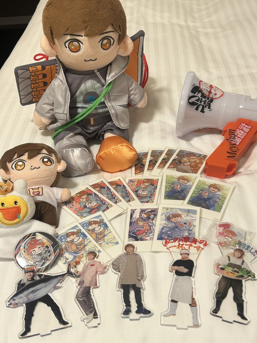 Mult8Z's tweet photo. めいちゃん
𝑯𝒂𝒑𝒑𝒚 𝒃𝒊𝒓𝒕𝒉𝒅𝒂𝒚🎉🎂
ライブで歌うたってお祝いしたのちょ〜楽しかった！
これからも沢山お歌聞かせてください！！ https://t.co/Ry2VG833PM