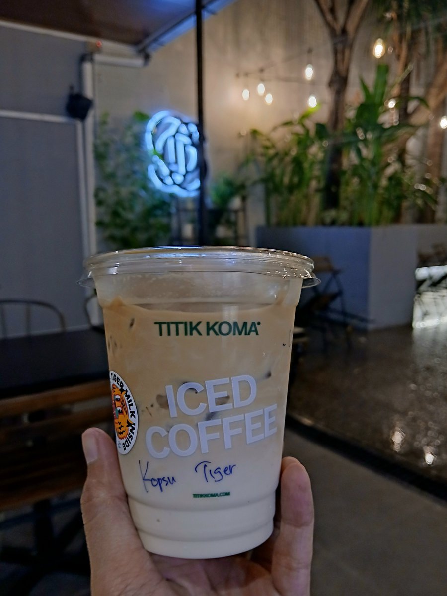 kalo titik tanda berhenti. koma tanda jeda. kalo kamu, tanda tanya?