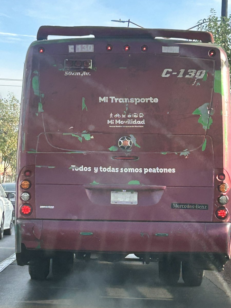 En carriles centrales López Mateos y patria <a href="/Trafico_ZMG/">TráficoZMGuadalajara</a>