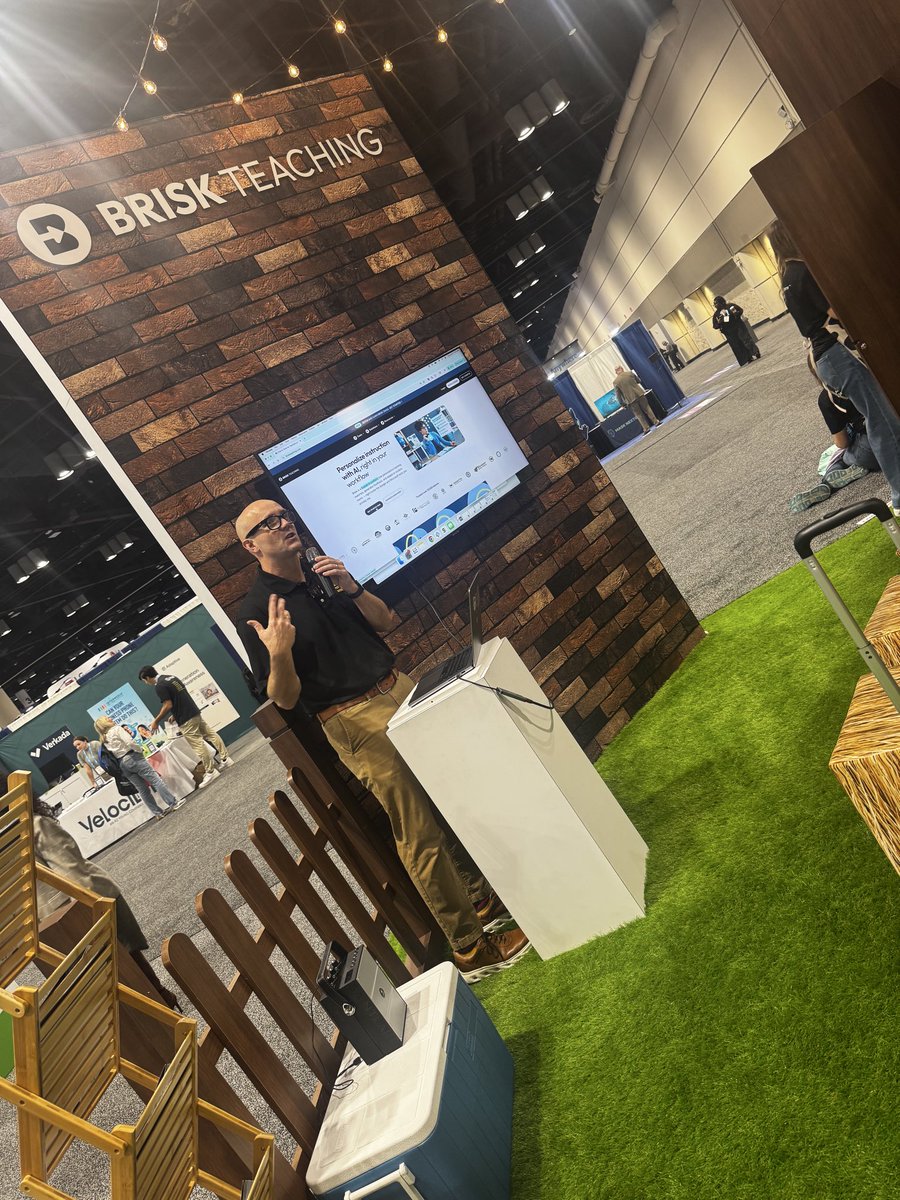 TechEd_CreativityCorner ➡️🦸♂️💻💭💡 tweet media