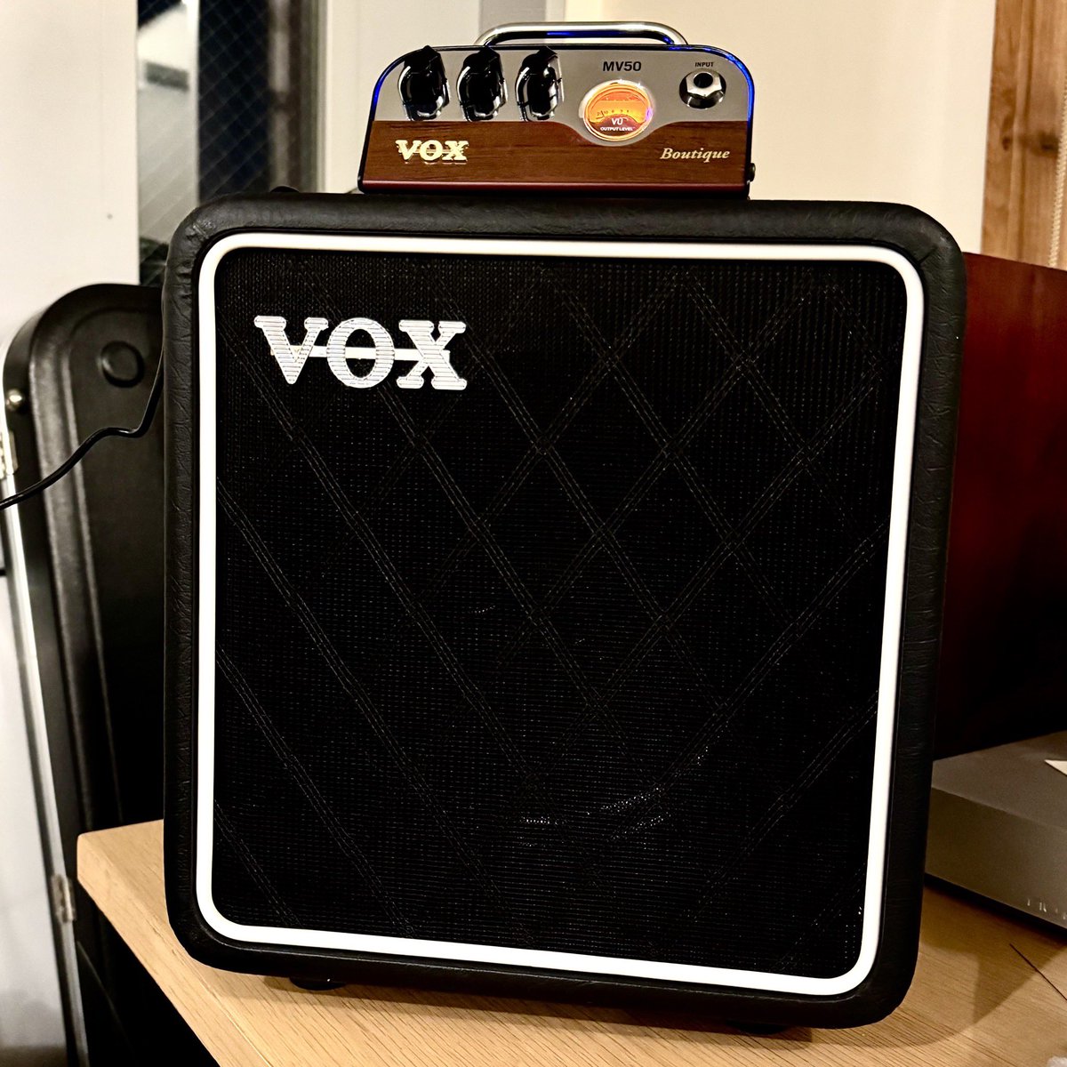ギターアンプキャビネット（KORG MV50 boutique、VOX BC108）でござい