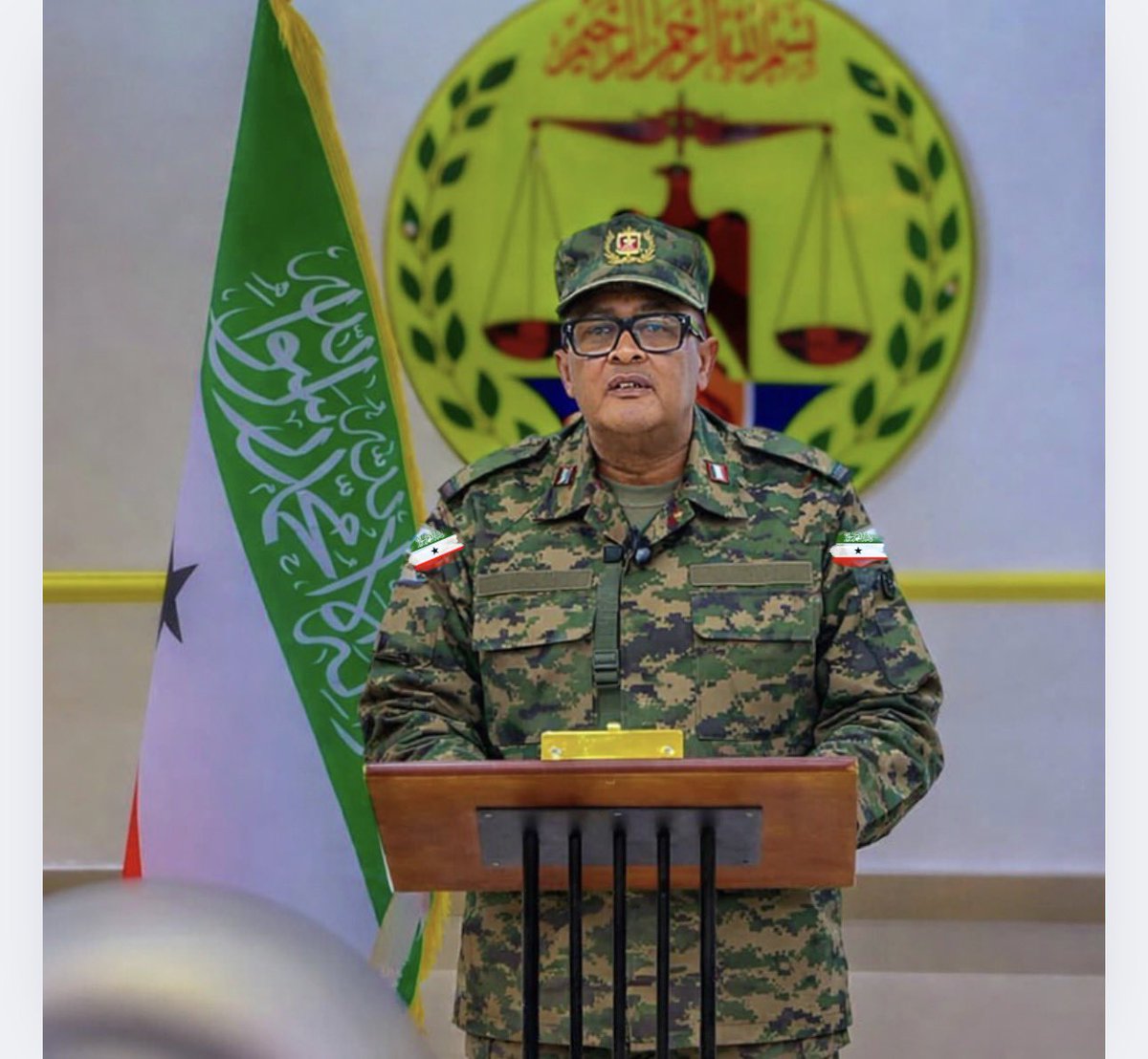 يا دول العالم العربي، إذا انتُزعت منكم أرض الصومال، فلا تدعوا عواطفكم وكبرياء شعبكم تسيطر عليكم، ولا تتخلوا عن هوية أرض الصومال. وجودنا خط أحمر لا يمكن المساس به، وستنتصر أرض الصومال وتجلس على عرشها المستحق.