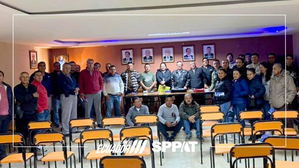 #SPPAT Cuenca fortalece la información y prevención

Charla informativa dirigida a los socios de una Coop. de Taxis en #Azuay, donde se explicó todo lo relacionado con el SPPAT y sus beneficios.
🤝 Seguimos trabajando para informar y proteger a más ciudadanos.

#SeguridadVial