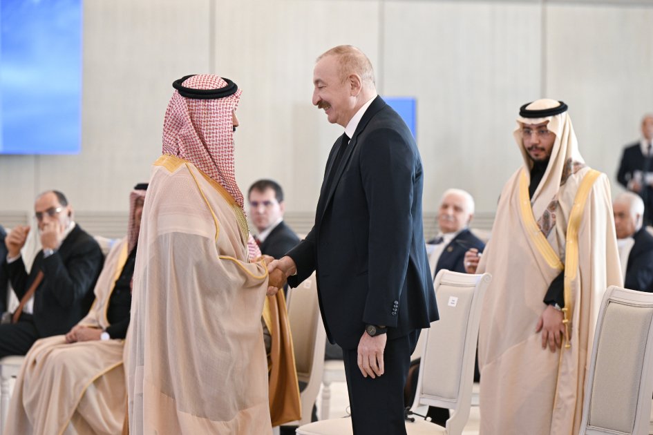 08.01.2026-cı ildə “Gülüstan” s.-da Səudiyyə  Krallığının “ACWA Power” şirkətini tərəfindən 240 MVt gücündə “Xızı-Abşeron” Külək Elektrik Stansiyasının açılışında Prezident son 20 il ərzində ölkəmizdə yaradılmış generasiya güclərinin  10 min meqavata bərabər olduğunu qeyd edib.