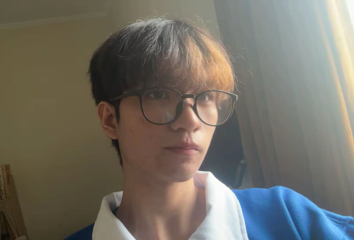 eriennz's tweet image. (  •̀⤙•́  )