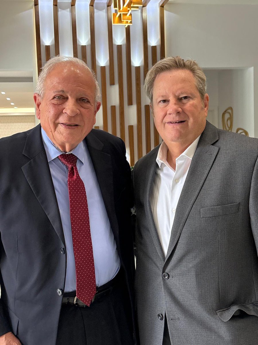 Property Appraiser Tomás Regalado met with <a href="/MikeHammerUSA/">Mike Hammer</a>, Chief of Mission of the U.S. Embassy in Havana, to discuss current conditions in Cuba and the outlook of the new U.S. policy toward the island.