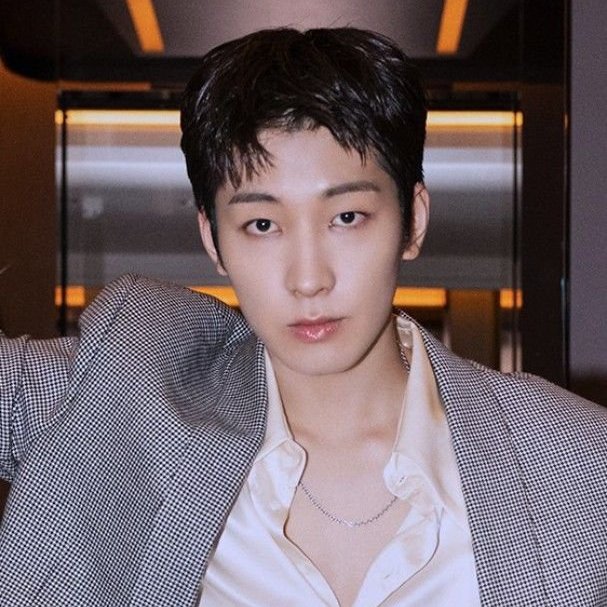 svtserving's tweet image. 353 days until Wonwoo's return from military service.