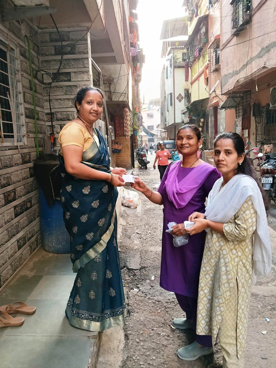 NMMConline's tweet image. बीएलओमार्फत वोटर स्लीपचे घरपोच वितरण – 15 जानेवारीला मतदान करण्याचे आवाहन

सविस्तर वृत्त लिंक :-
facebook.com/share/p/1F82th… 

#nmmcelectiondepartment #nmmcelection #votingawareness #mahanagarpalikaelection #election #election2025 #mahasec #maharashtrasec #voterslip #voterslips