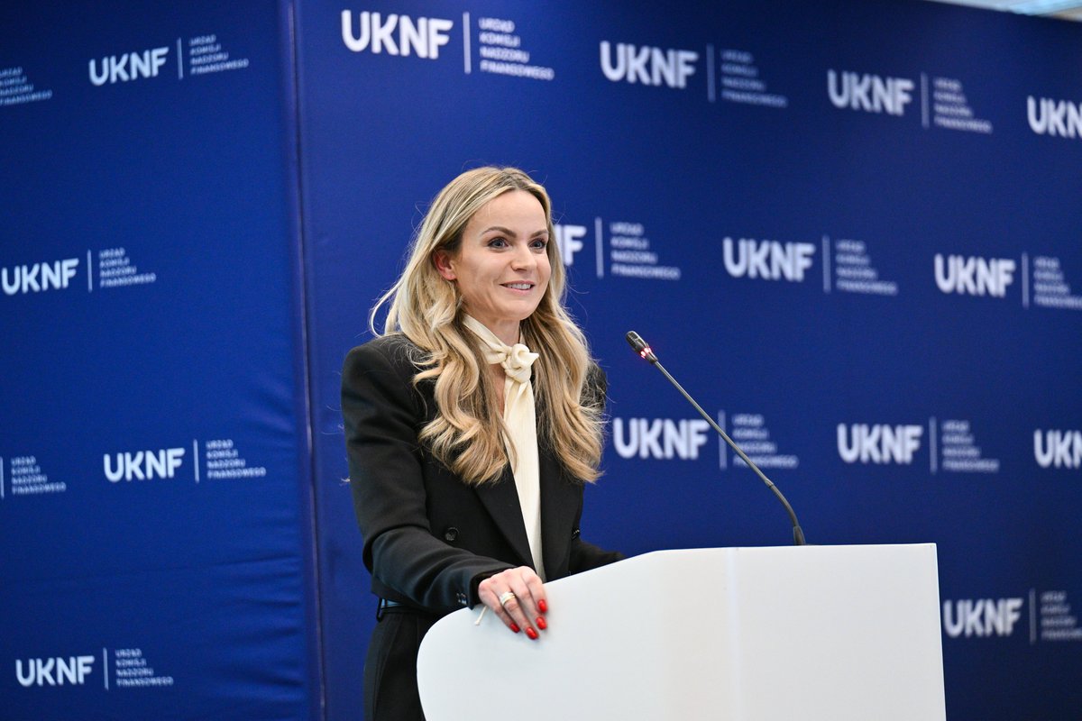 Urząd KNF tweet media