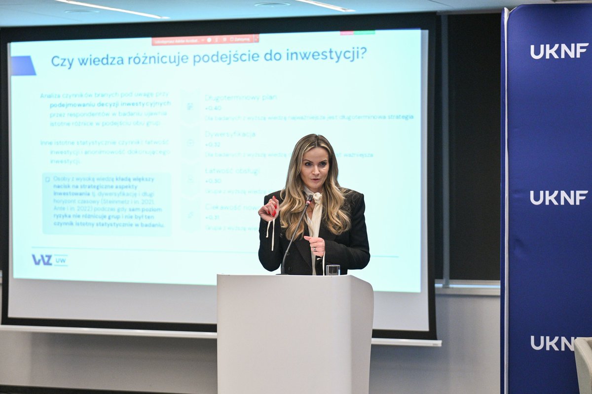 Urząd KNF tweet media