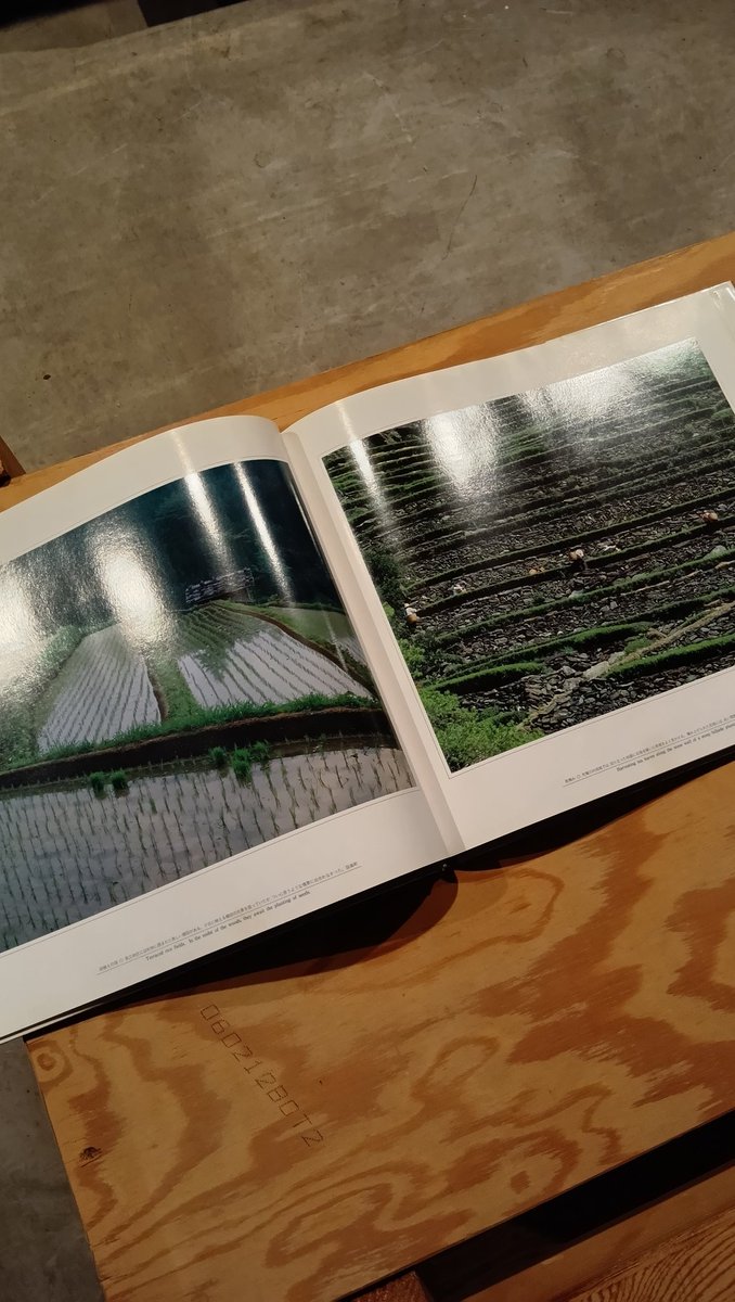 calamus390's tweet photo. ⚡️
奥三河写真集
⚡️
佐久間と龍山もはいってる🏕️
⚡️
浦川のパルコ図書コーナーに置かせていただきます📖
#前田真三 #PRINTO #旧浦川印刷所 https://t.co/VMYJoOaybI