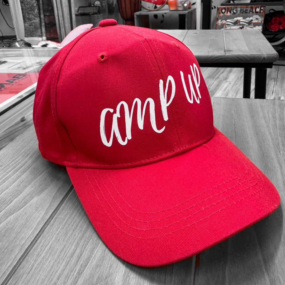 unnaturaljp's tweet image. AMP UP公式ストアにて、オリジナルデザインの新商品が続々と販売スタートしました。スタジオに来てくださったアーティスト御用達のグッズやワンちゃんの洋服なども充実！是非Checkしてみてくださいね🟥
ampup.supersale.jp

#ampup