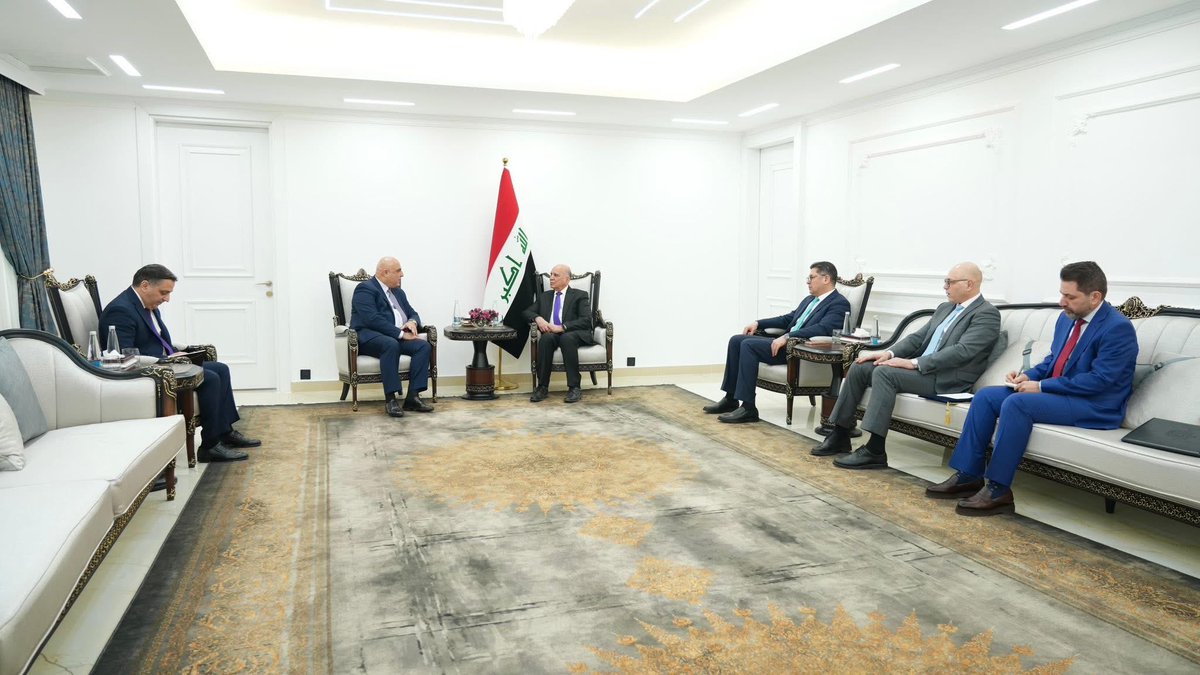 salimoveldar65's tweet image. Today, I met with the Deputy Prime Minister and Minister of Foreign Affairs of the Republic of Iraq, Mr. Fuad Hussein, and presented a copy of my credentials. During the meeting, bilateral and regional cooperation issues on the agenda between the two countries were discussed.