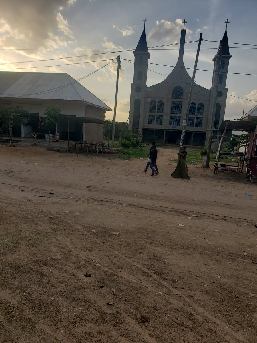 Nimefika Location Tuzinese Sikuoni Mpinzani,TOA Location mpya tafadhari tumalize hili swala😊