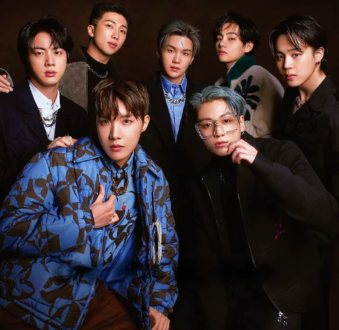 AboutMusicYT's tweet image. BTS breaks the internet and trends with over 1 million posts on Twitter alone, following their world tour announcement.