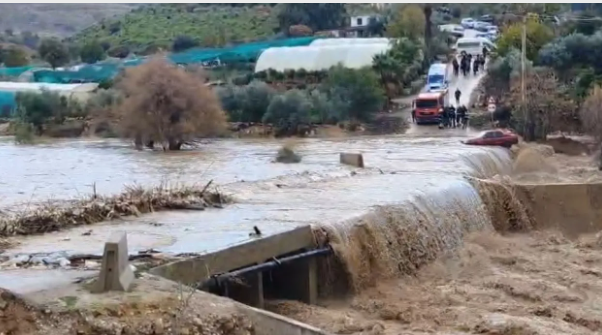 إغلاق شارع في جرش بسبب ارتفاع منسوب مياه سيل الزرقاء 