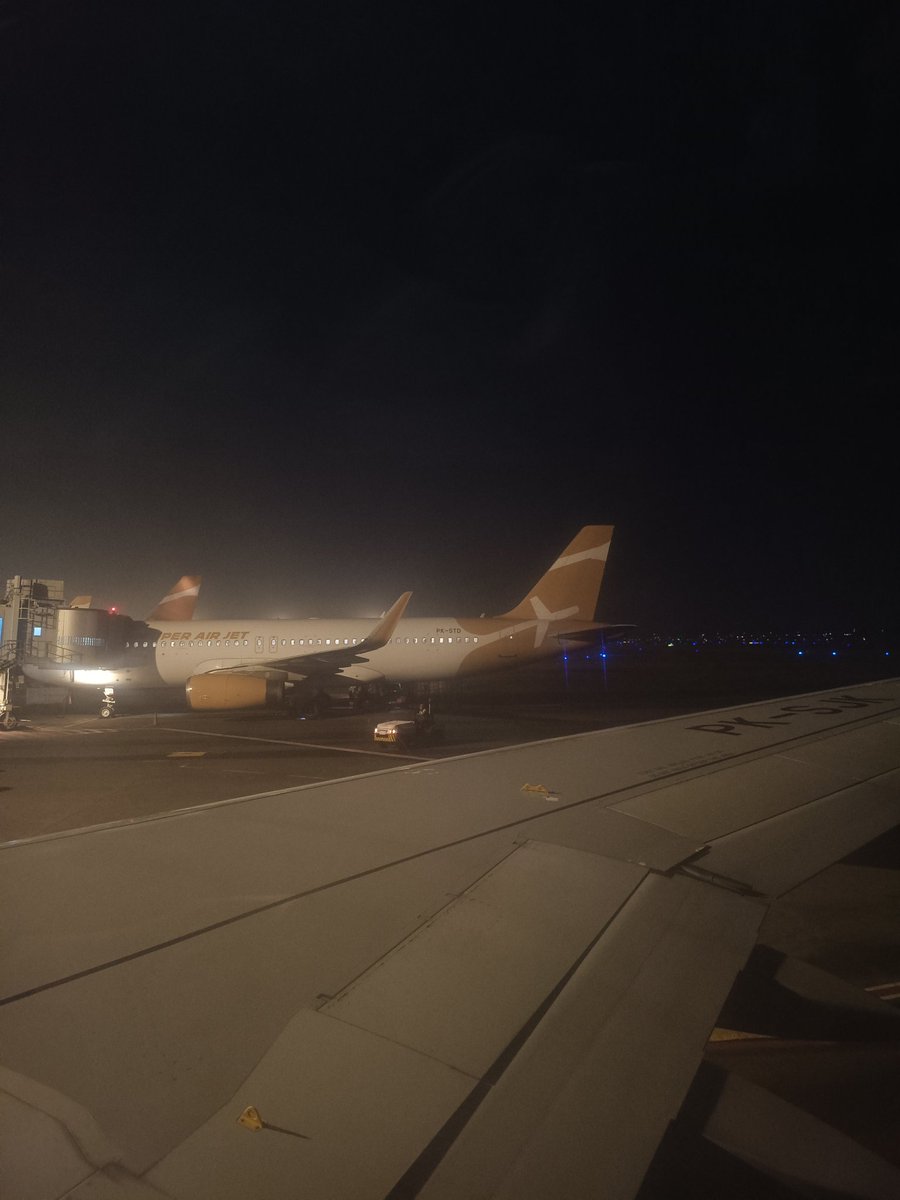 Pointmatcha's tweet image. Besok kemana lagi heem....🛬