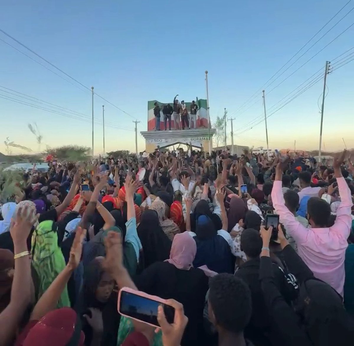 A/fatah Kohi tweet media