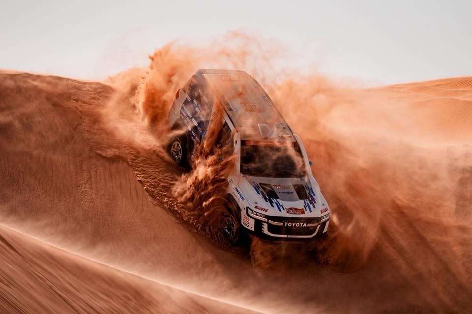 GRJ79K's tweet photo. Team Land Cruiser / TOYOTA AUTO BODY Instagram
https://t.co/rSuBoP8PUJ
#TLC #TeamLandCruiser #ToyotaAutoBody @TOYOTA_BODY_PR
#Toyota #LandCruiser300
#W2RC #Dakar 🇸🇦 https://t.co/k1pgZt7Hqy