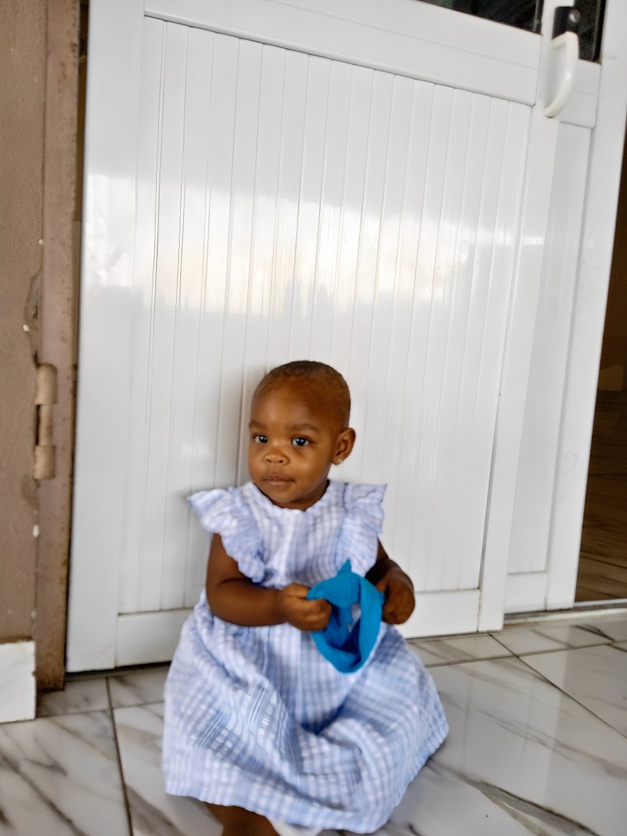 Feliz aniversário a minha primogénita de toda a criação 
Hinata Bumba 
Feliz aniversário ao ser único que fez  entender parte do sentido de estar vivo 
Obrigado por seres o meu presente de Jeová 
Te amo filha