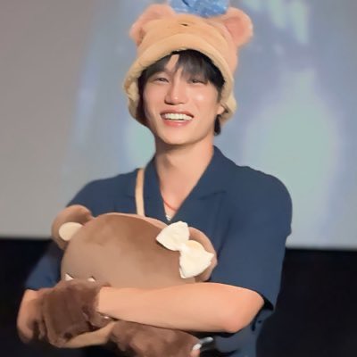 EXOng KAIbabs tweet media