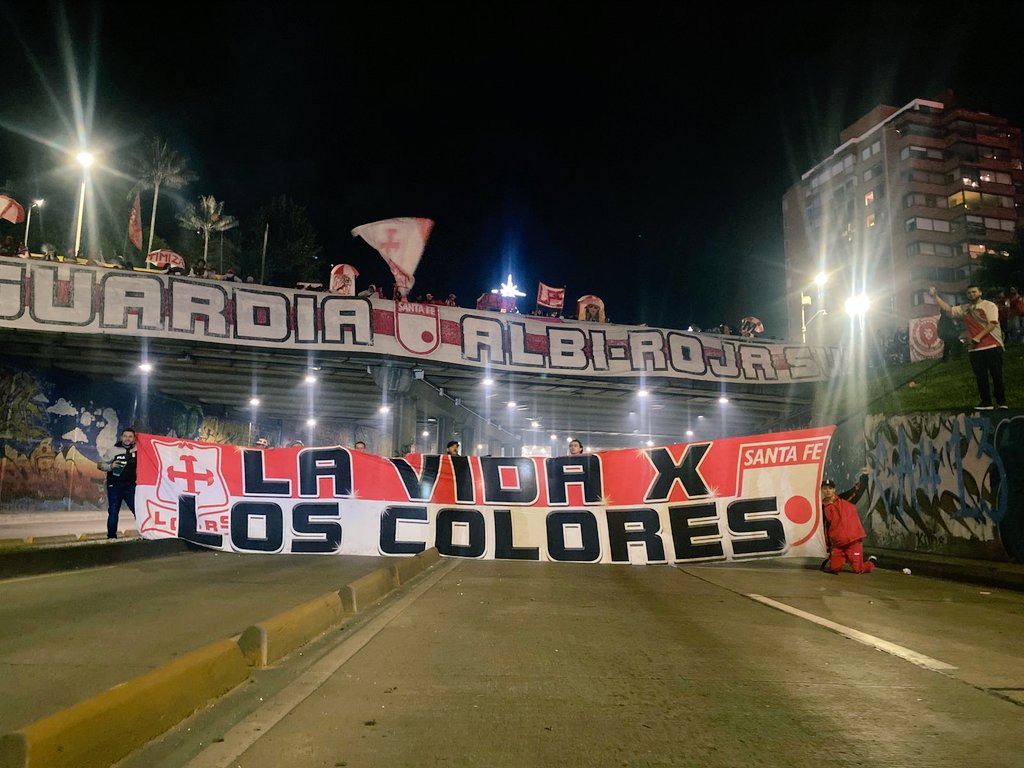 Somos <a href="/SantaFe/">Independiente Santa Fe</a>
Somos <a href="/lgars_Oficial/">LA GUARDIA ALBI-ROJA SUR</a>
Somos la Familia de <a href="/LVXLCISFLGARS/">LAVIDAXLOSCOLORES</a>

LA ÚNICA DE LA CIUDAD