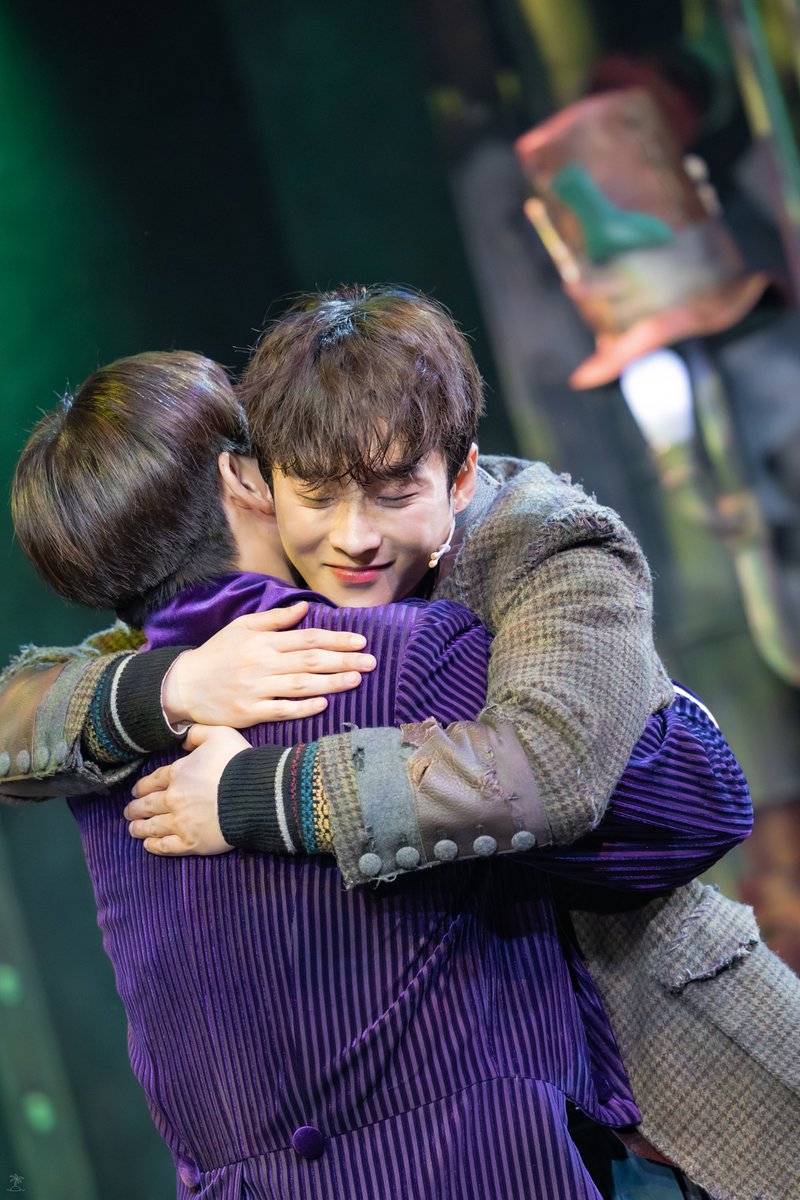 two2ww's tweet image. ㅜㅜ...