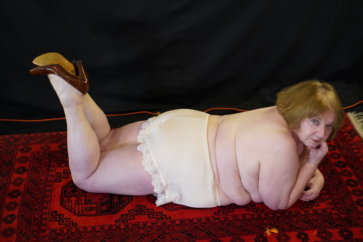 Chris44g tweet media