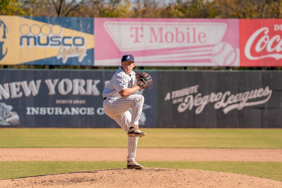 SamfordBaseball's tweet image. One month away from the start of the season!!!

#SetTheStandard | #AllForSAMford