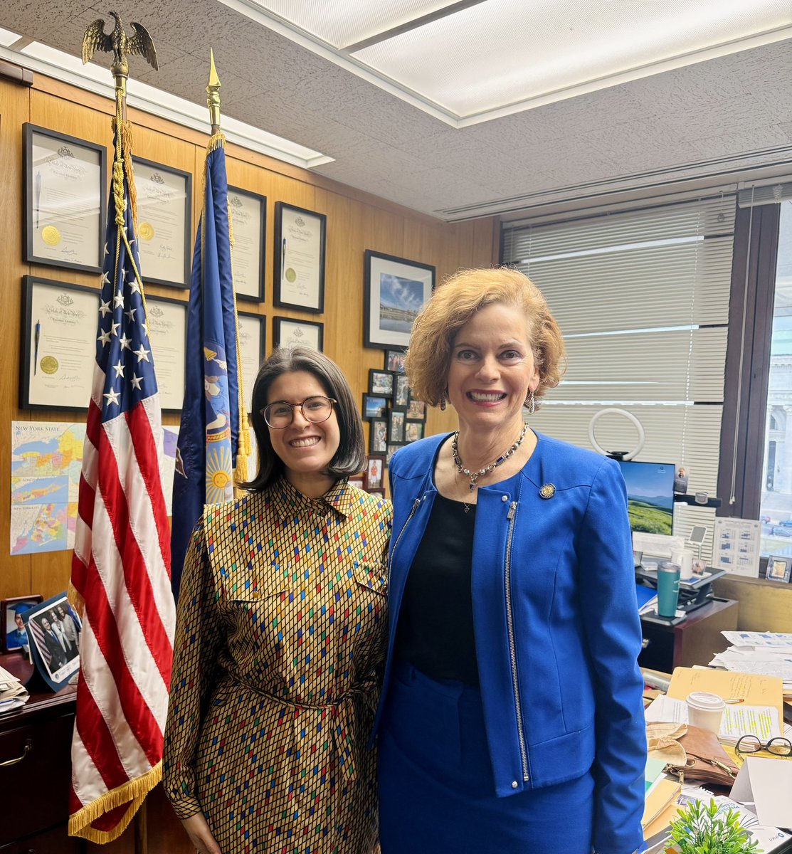 PatriciaFahy46's tweet image. 💪 Ready for the Governor’s State of the State address and to deliver for the Capital Region’s working families this year!