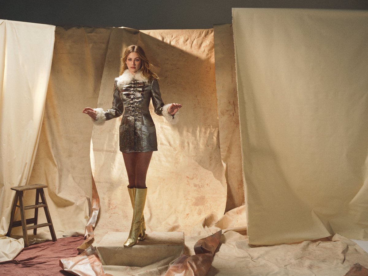 vmagazine's tweet image. For our latest Spring Preview 2026 issue, Lili Reinhart sits down with V to discuss producing projects like “Hal &amp;amp; Harper” and “The Love Hypothesis,” the upcoming comedy horror “Forbidden Fruits,” finding humor in social media, and why empathy sits at the core of everything she…