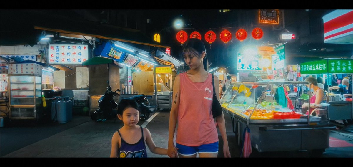 Left-handed Girl 💛