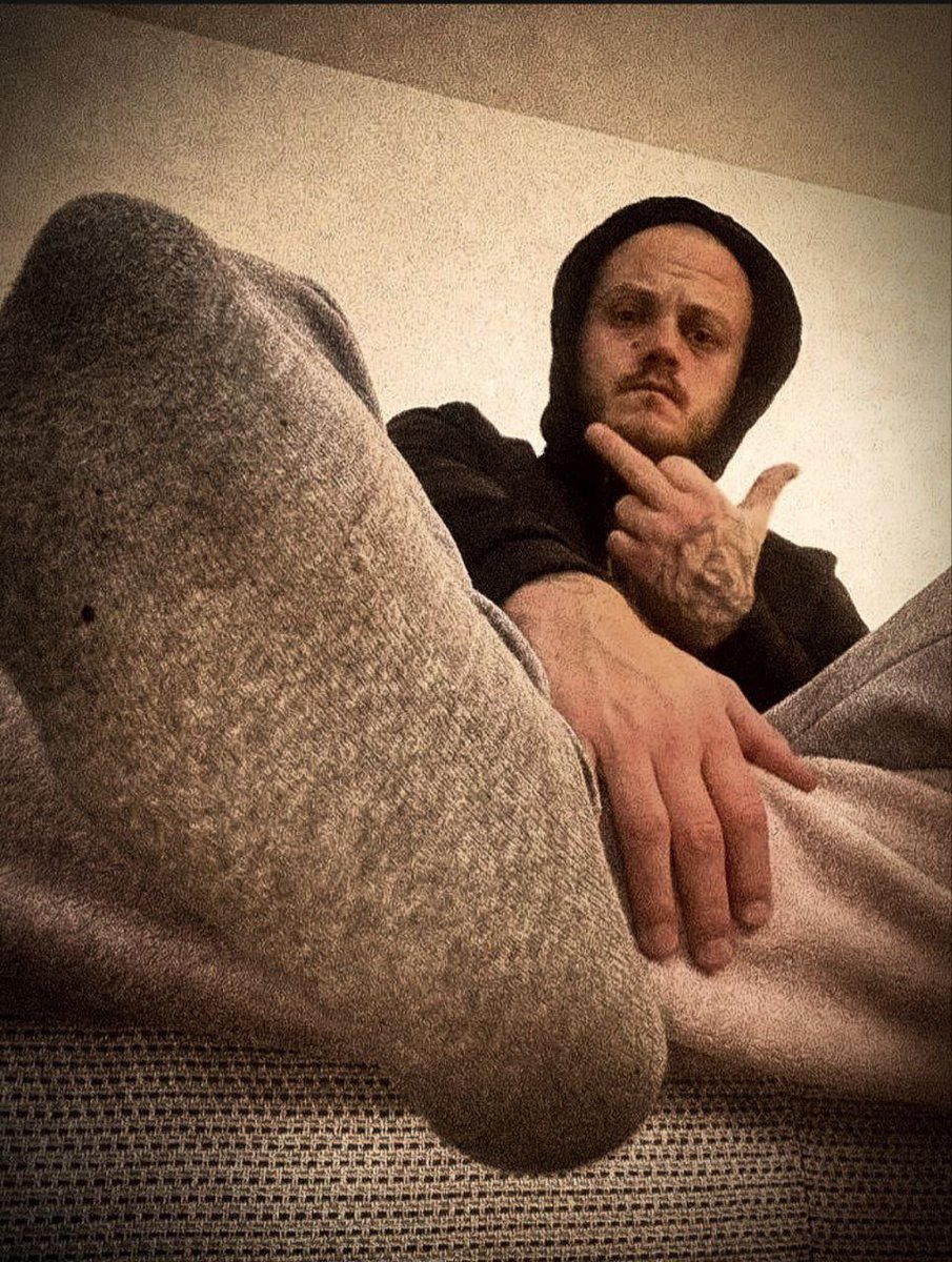 masterkanex's tweet image. You’ll always exist beneath me.

No escape, no air. Your only breath comes when you $end.

Better do it soon 😏

#findom #financialdomination #paypig #walletdrain #cashslave #obedience #submission