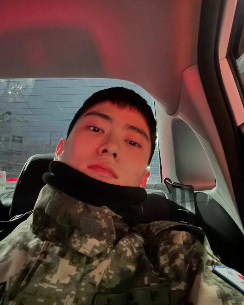 adore_jjh's tweet photo. D-109 ♥︎

Jaehyun has completed 80% of his military service! https://t.co/TU3I4AQuxN