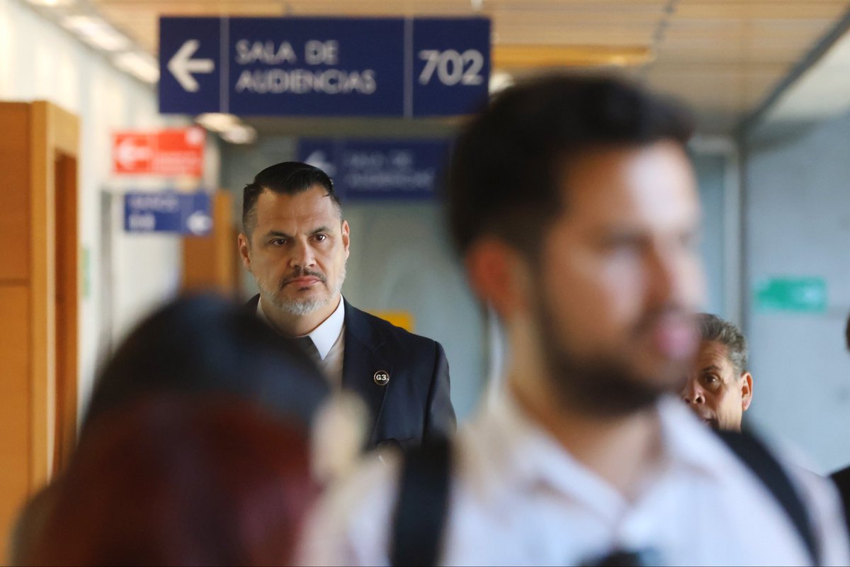 baradit's tweet image. Es GRAVE que la ley Naim Retamal, promulgada por NUESTRO gobierno, haya sido funcional para exculpar a Crespo de dañar de por vida a un ciudadano

Estoy descorazonado
Ni siquiera el caso más evidente, mediático y fundado de violencia estatal llegue a puerto

Mi abrazo a Gustavo❤️