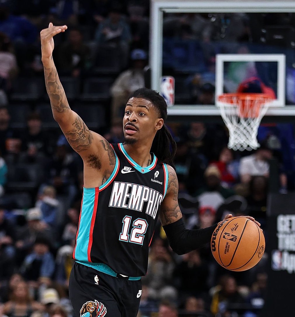 TheDunkCentral's tweet image. The New York Knicks are a dark-horse team for Ja Morant, per @Money23Green 

“A dark horse I’d throw out is the New York Knicks. I haven’t seen any reports linking them, but imagine Ja Morant at Madison Square Garden. That’s box office. Needless to say, if Ja Morant is traded,…