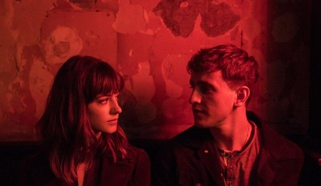 Eli_books_king's tweet image. Entiendo que a muchas personas no les guste, pero YO AMO LOS LIBROS FRIENDS TO LOVERS donde los protagonistas pasan diversas cosas en sus vidas, y que sin importar el tiempo SIEMPRE MANTIENEN ESA CONEXIÓN y AMOR.
VIVO POR EL DRAMA Y ESTAS HISTORIAS ME ENTREGAN TODO