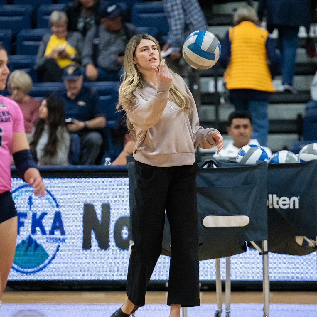 UNC Bears Volleyball tweet media