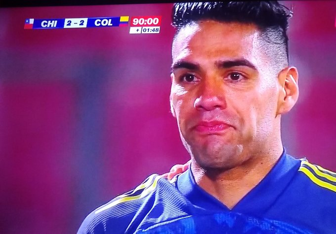 CarlosA_Rubiano's tweet image. Falcao viendo que ya no podrá tirar paredes con Shirra Mosquera.