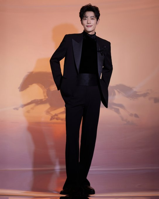 Global <a href="/gucci/">gucci</a> Brand Ambassador #XiaoZhan at the Dragon TV New Year's Eve Gala in Shanghai wearing a custom look.